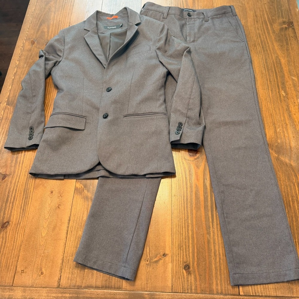 Bluffworks Gramercy Suit Mens 36R 30x34 Gray Slim Fit Travel Blazer Pants
